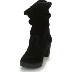 New Art - TRAVEL Noir