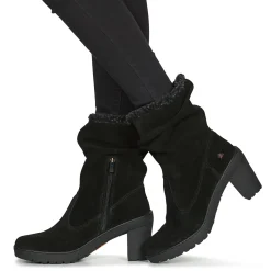 New Art - TRAVEL Noir