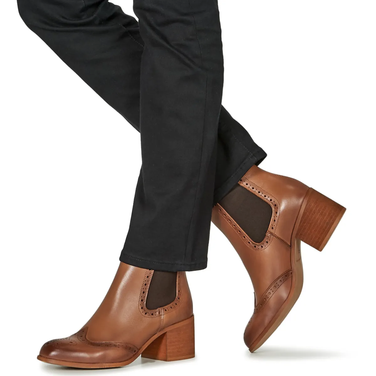 Best Betty London - LARISSA Cognac