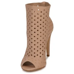 New Bourne - RITA Nude