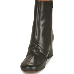 Hot Chie Mihara - MERU Noir