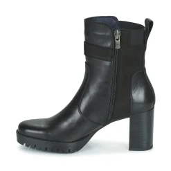 Hot Dorking - EVIE Noir