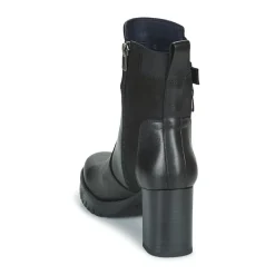 Hot Dorking - EVIE Noir