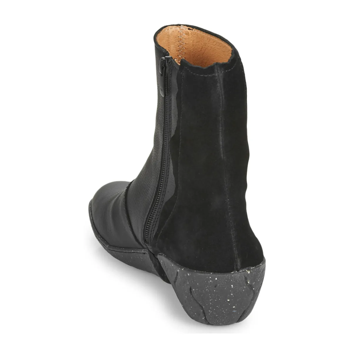 New El Naturalista - SOFT Noir