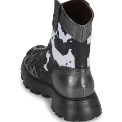 Discount Irregular Choice - STEP IN STYLE