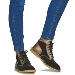 Hot Kickers - KICKLEGEND