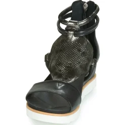 Sale Mjus - TAPASITA