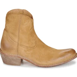 Hot Moma - DALLAS Camel