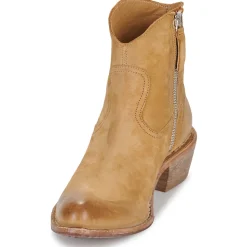 Hot Moma - DALLAS Camel