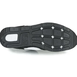 New Nike - VENTURE RUNNER