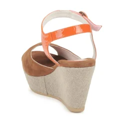 Regard - RAFATI Camel