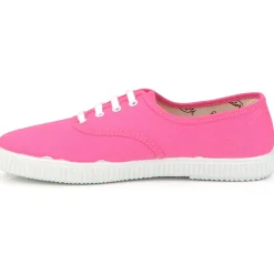 New Victoria - Classic Fuschia