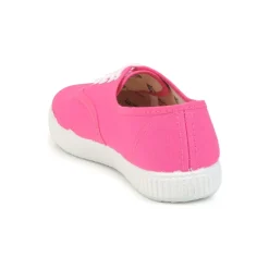 New Victoria - Classic Fuschia